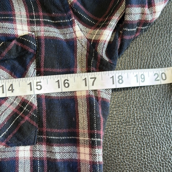 RAILS Hunter Button Down in Navy & Plum Flannel Plaid Fall Winter Sz M - Picture 13 of 13